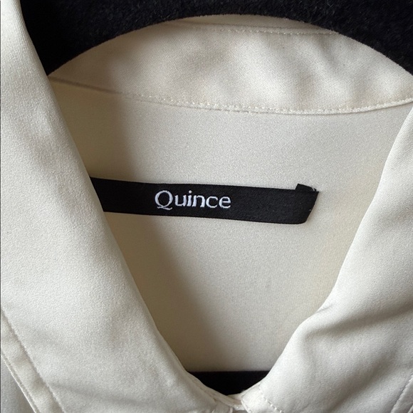 Quince feminine cream color blouse w buttons. - Picture 2 of 5